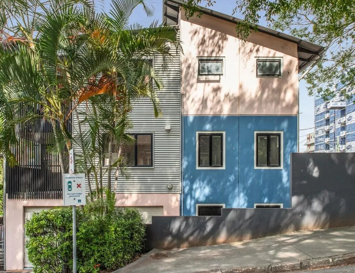 Once A Florist, Now Your Unique 5-Bedroom Home In Brisbane