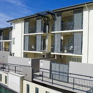 Kangaroo Point Aparthotel