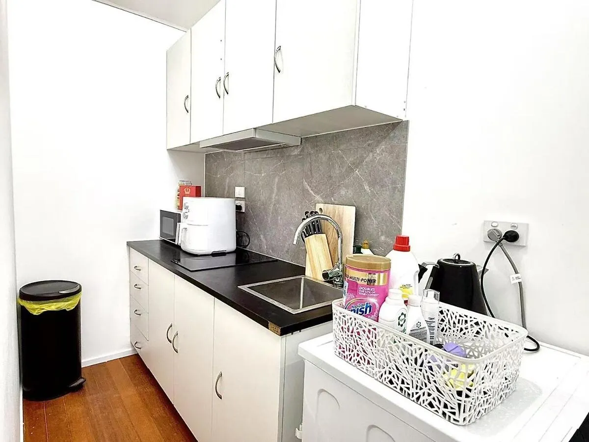 Daire Once A Florist, Now Your Unique 5-Bedroom Home In Brisbane Avustralya