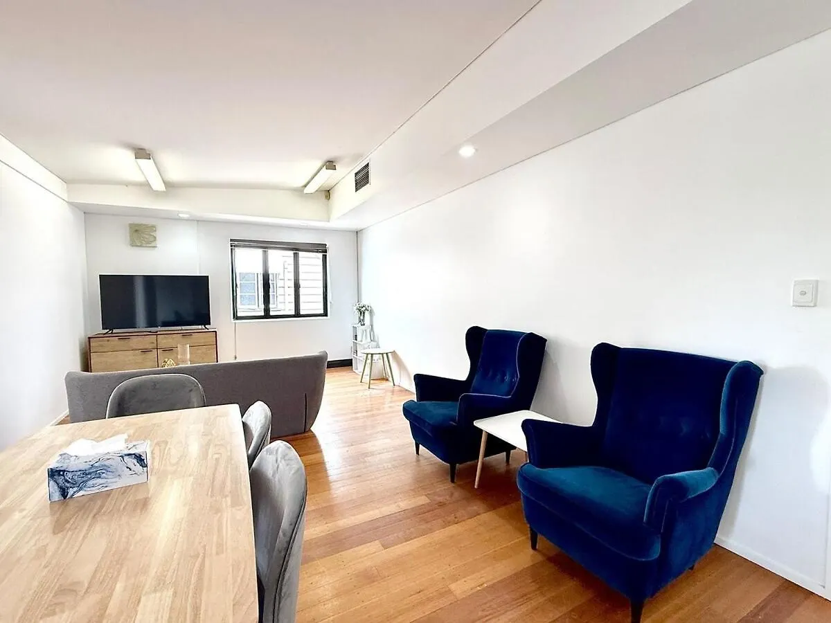 Once A Florist, Now Your Unique 5-Bedroom Home In Brisbane 0*,  Australia