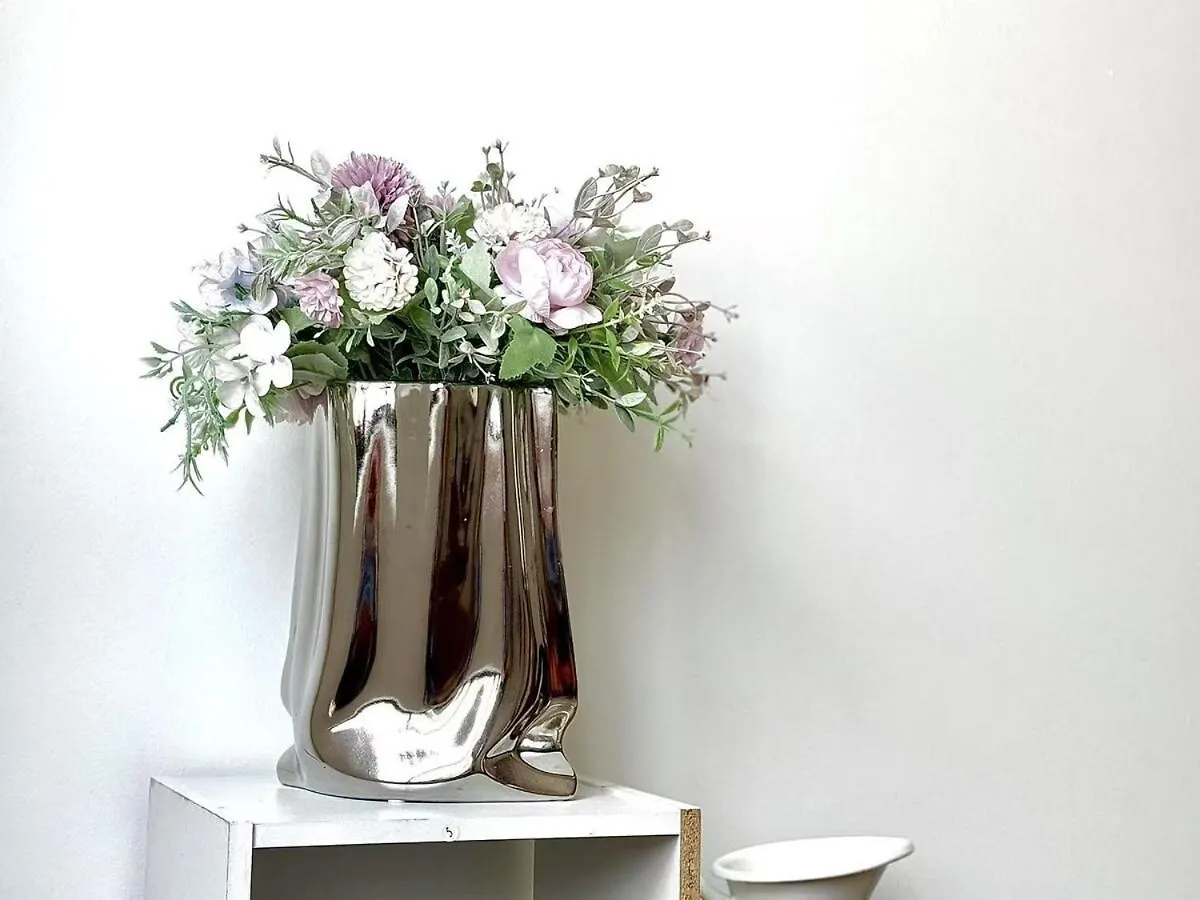 Once A Florist, Now Your Unique 5-Bedroom Home In Brisbane Australia